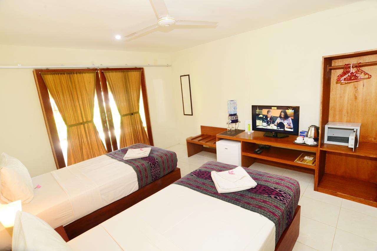 Bed and Breakfast Mama Bella'S Retreat Senggigi Exterior foto
