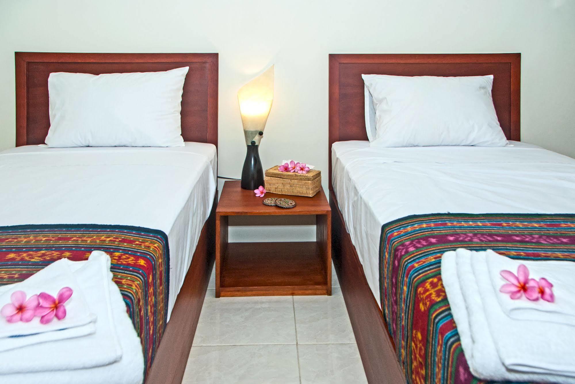 Bed and Breakfast Mama Bella'S Retreat Senggigi Exterior foto