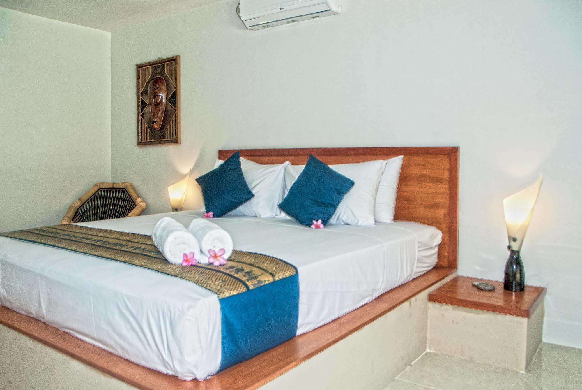Bed and Breakfast Mama Bella'S Retreat Senggigi Exterior foto